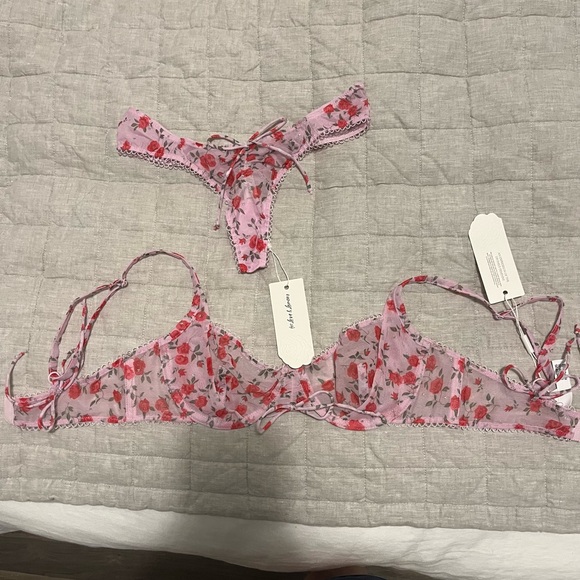 Lottie Intimates Set - Picture 3 of 3